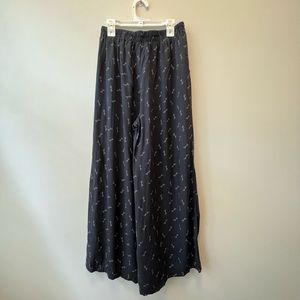 Carly Jean LA Flowy Pants Sz S